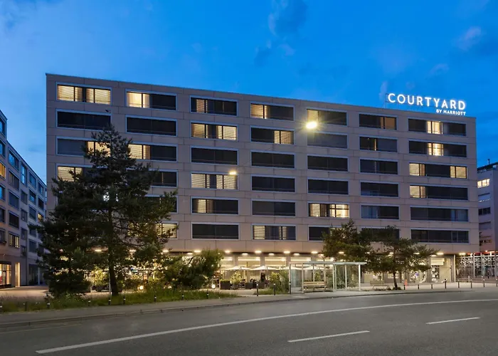 Courtyard By Marriott North 4*