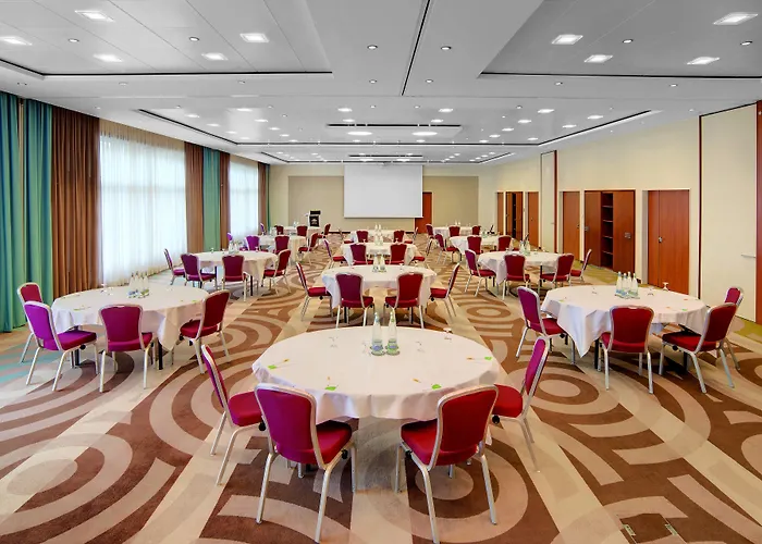 Courtyard By Marriott North 4*