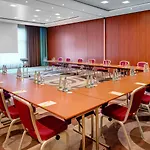 מלון Courtyard By Marriott North 4*