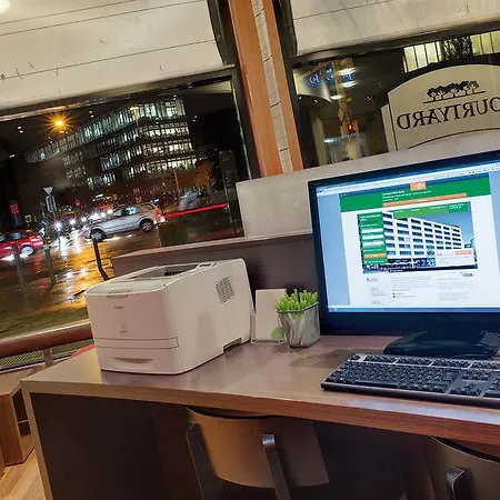 Courtyard By Marriott North Hotel 4*