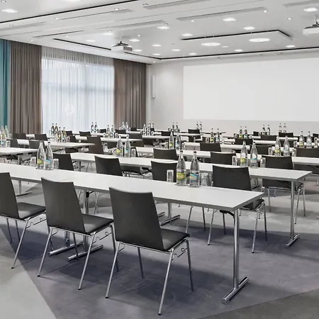 Ξενοδοχείο Courtyard By Marriott North