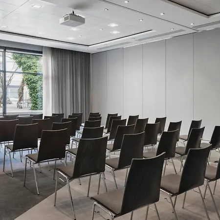 Courtyard By Marriott North 4*