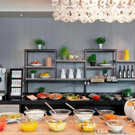 Courtyard By Marriott North 4* Zúrich