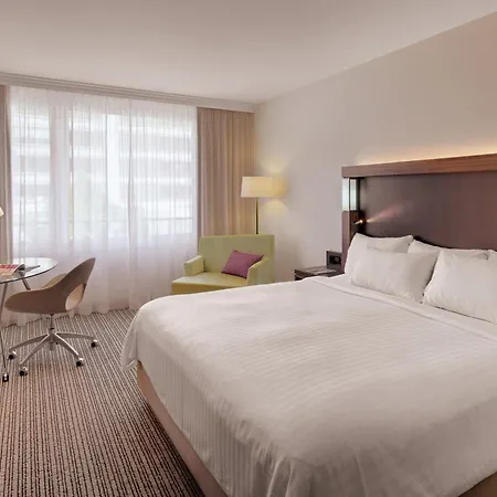 Hotel Courtyard By Marriott North