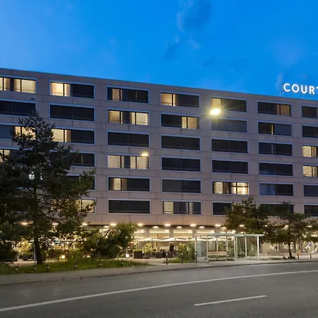 Courtyard By Marriott North 4*