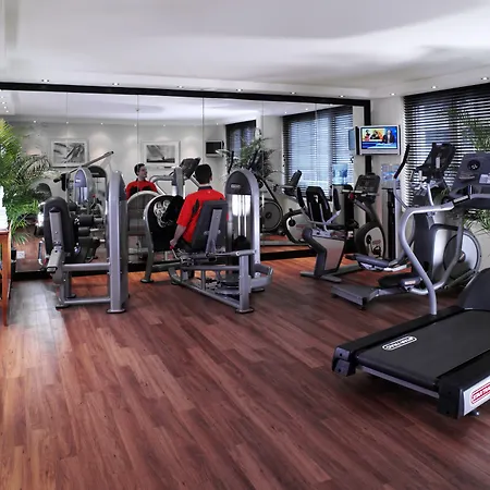 Courtyard By Marriott North Hotel 4*