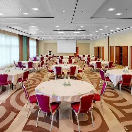 Courtyard By Marriott North 4*