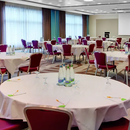 Courtyard By Marriott North Hotel Zúrich