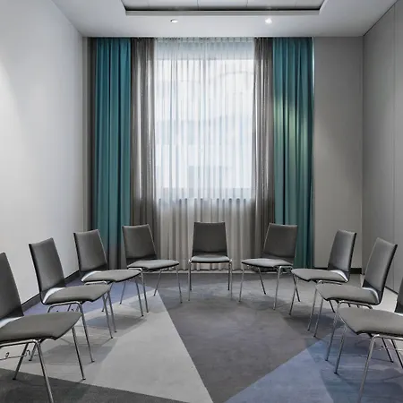 Courtyard By Marriott North 4*