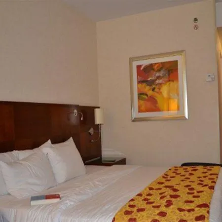 Courtyard By Marriott North
