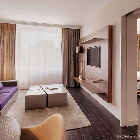 Courtyard By Marriott North Hotel Zurich