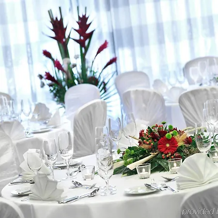 Courtyard By Marriott North