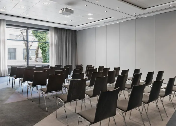 Courtyard By Marriott North 4*