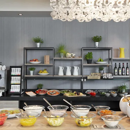 Courtyard By Marriott North Hotel Zurigo