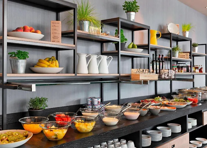 Courtyard By Marriott North 4*