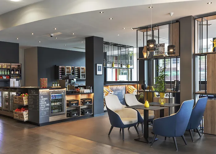 Отель Courtyard By Marriott North 4*