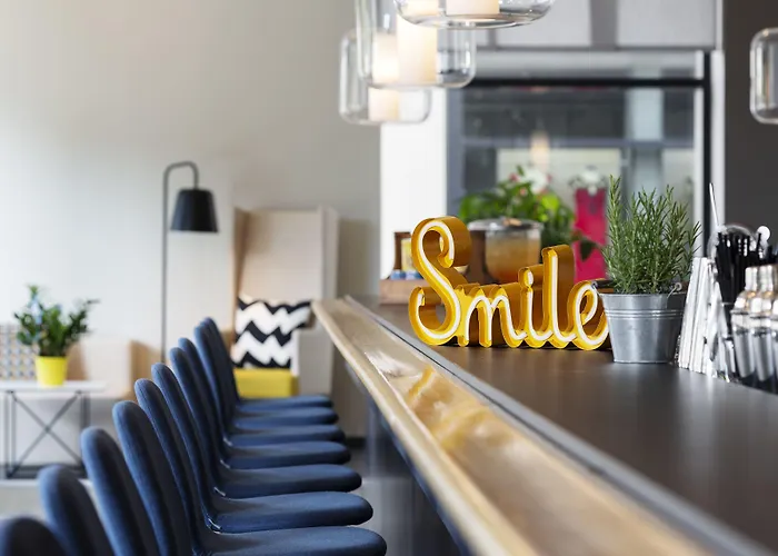 Отель Courtyard By Marriott North 4*