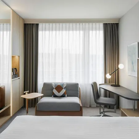 Hotel Courtyard By Marriott North