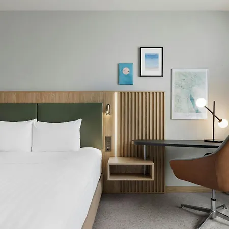 Courtyard By Marriott North Hotel 4*